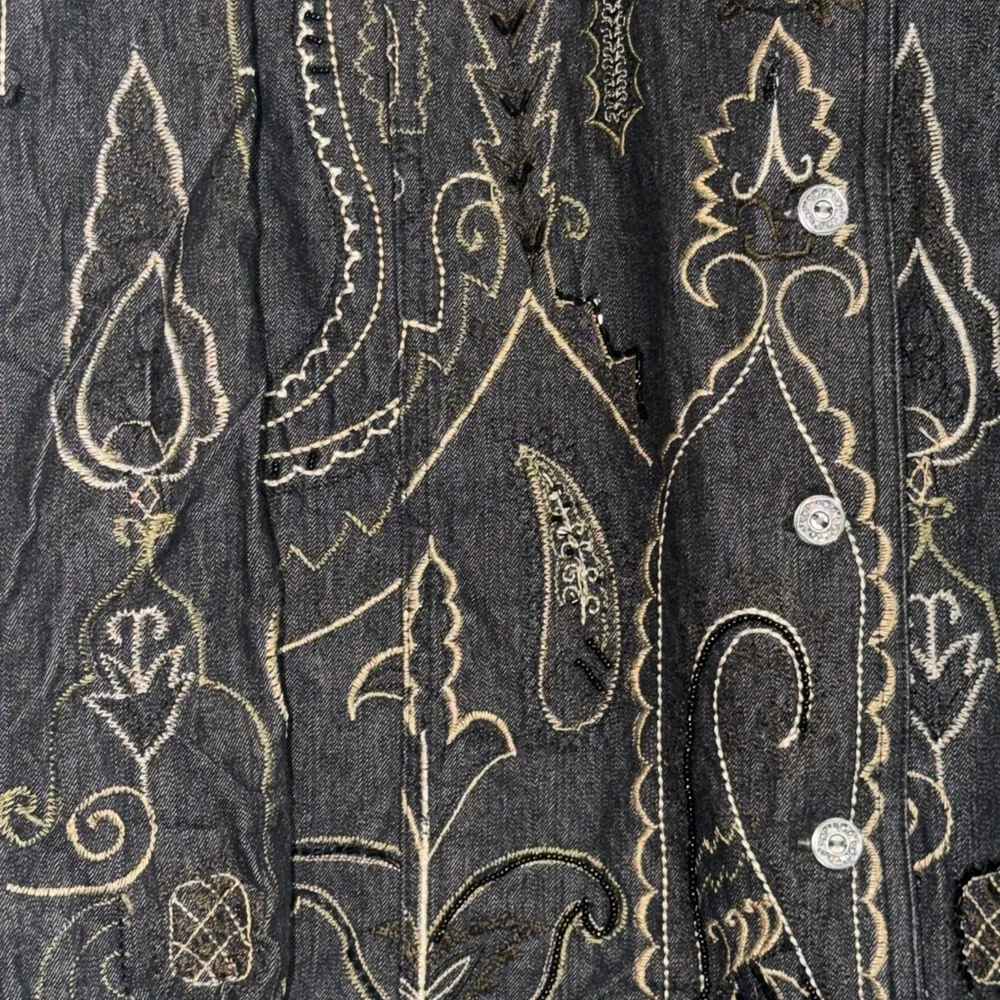 Laura Ashley plus size 2X Black and Gold Embroidered Jean‎ Jacket coat
